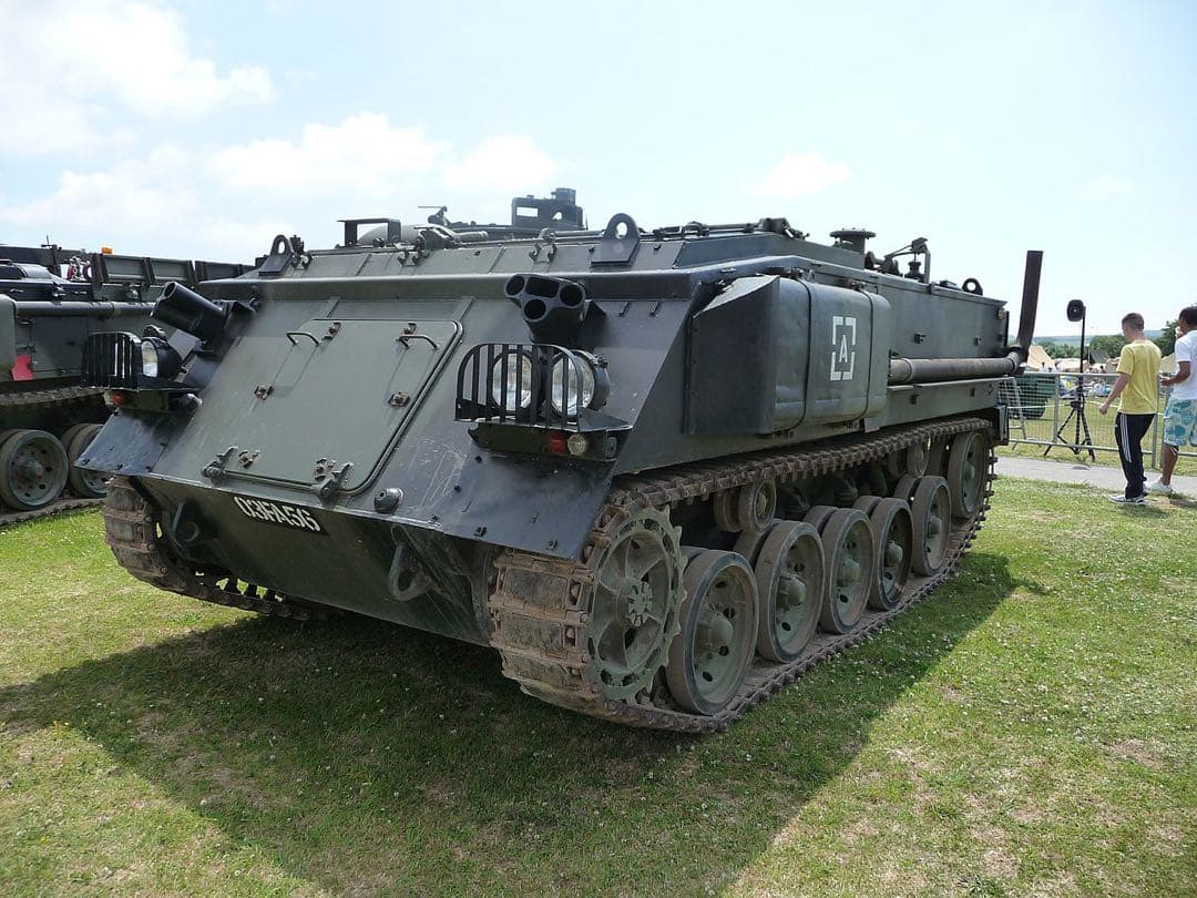 イギリス陸軍 放出品 車輌用前照灯 FV157942 実物
