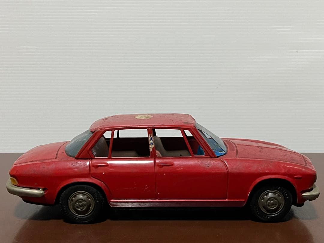 イチコー【初代マツダ ルーチェ赤フリクション】当時物ブリキ製