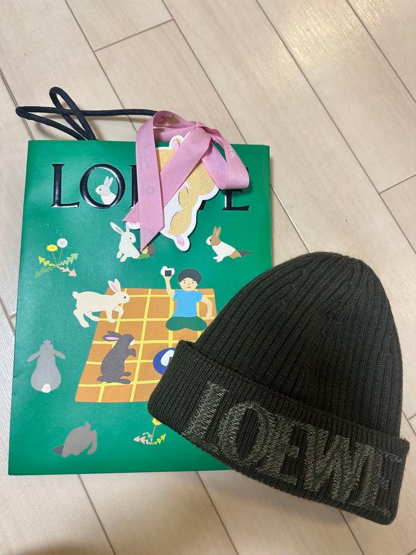 ロエベ　ニット帽　ビーニー　カーキ　ほぼ未使用 LOEWE（ニット帽/ビーニー）のフリマアイテム一覧