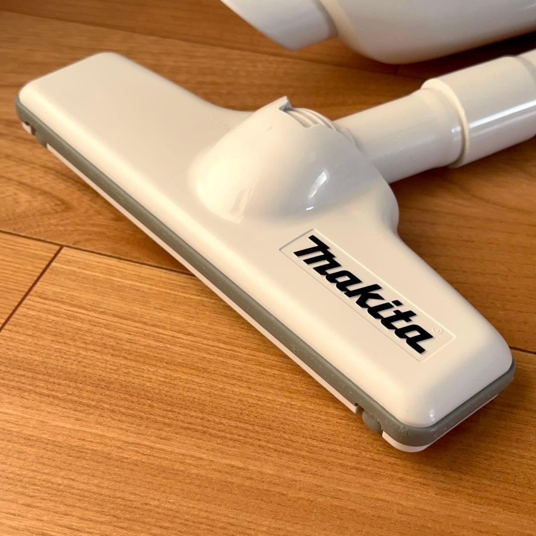 マキタ CL107FDSHW 充電式クリーナー 10.8V バッテリー 説明書付