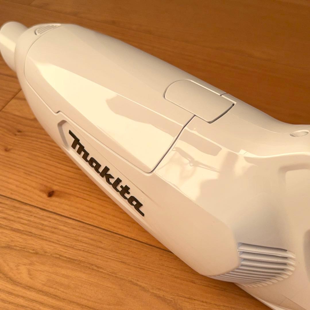マキタ CL107FDSHW 充電式クリーナー 10.8V バッテリー 説明書付