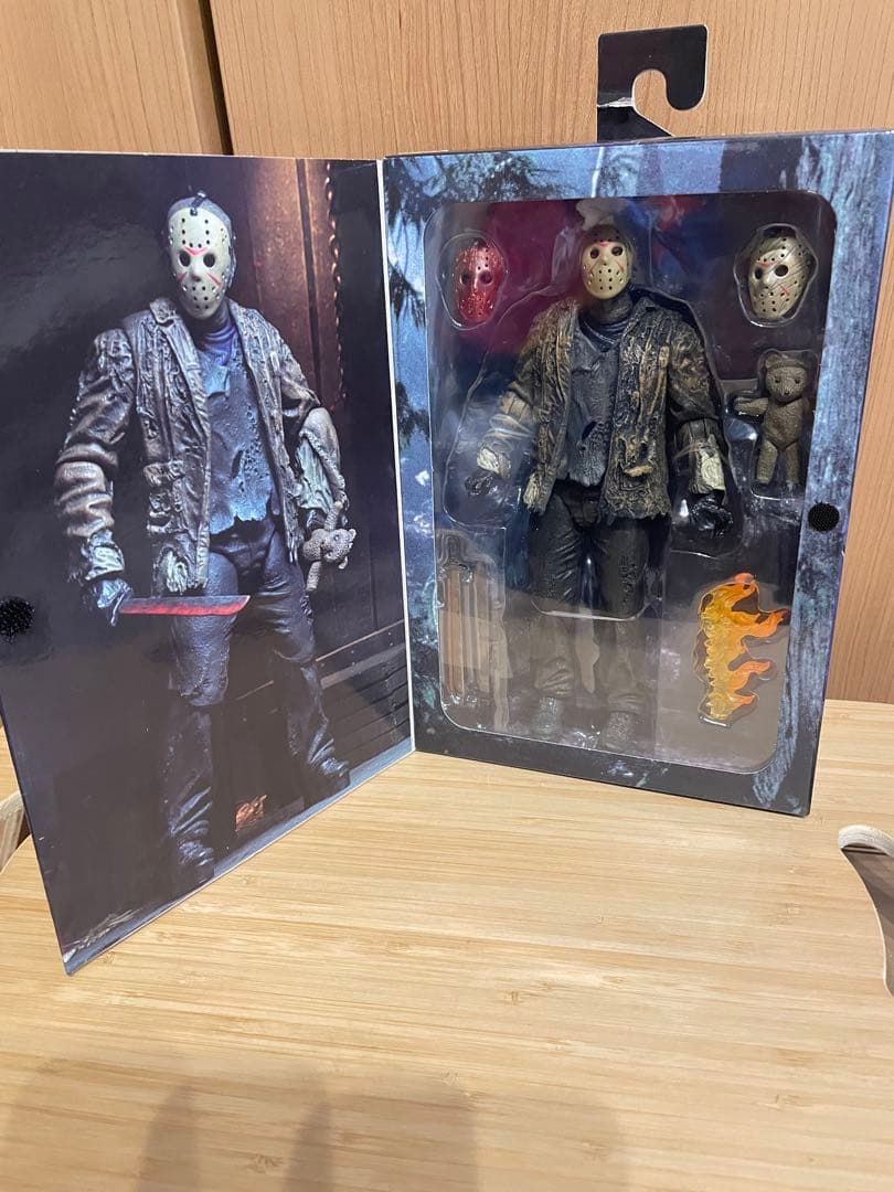 NECA フレディー VS ジェイソン 7インチ フィギュア