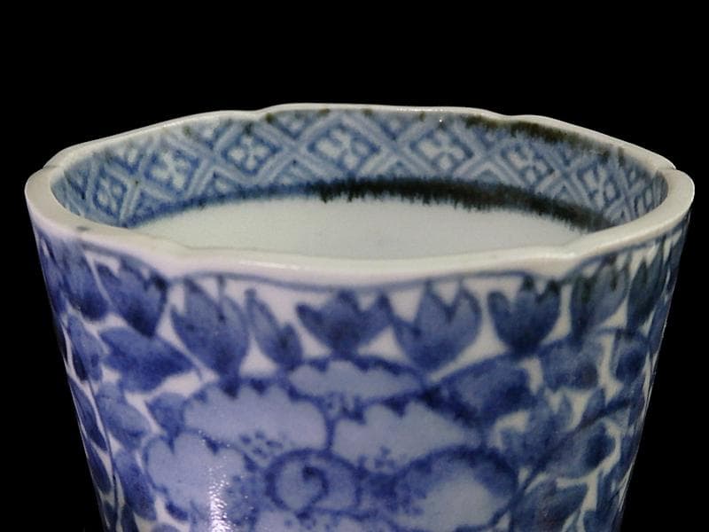 古伊万里 染付 牡丹に牡丹葉繋ぎ紋の図 蕎麦猪口 C503AS-CSw - メルカリ