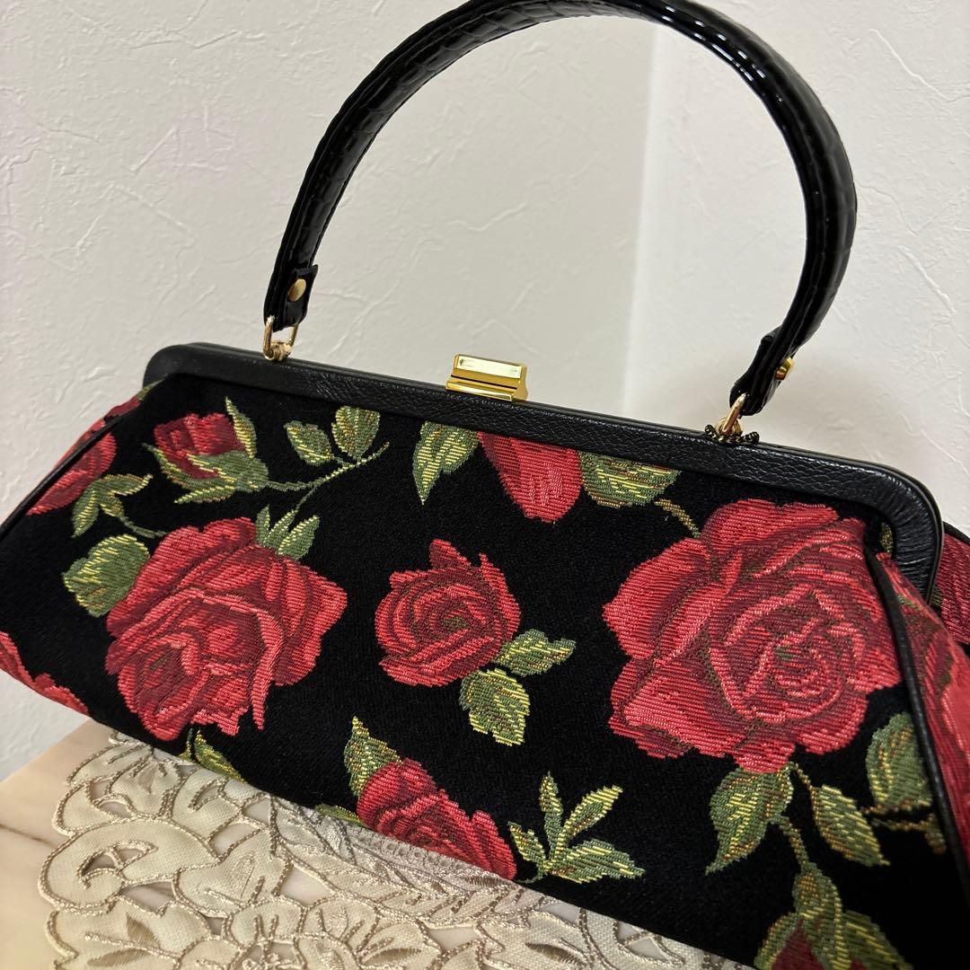 Think Bee! ローズ刺繍 バック❤️シンクビーローズ❤️シンクビー新品