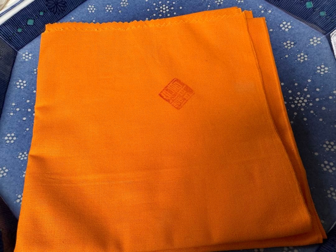 人間国宝　十四代　今泉今右衛門　色絵吹墨墨はじき雪文額皿