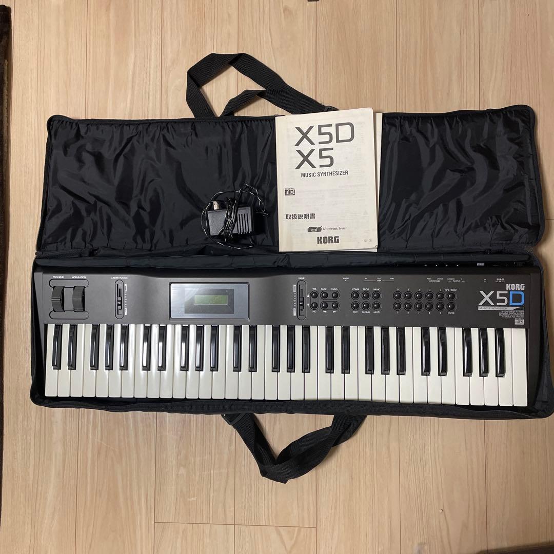 KORG X5D MUSIC SYNTHESIZER