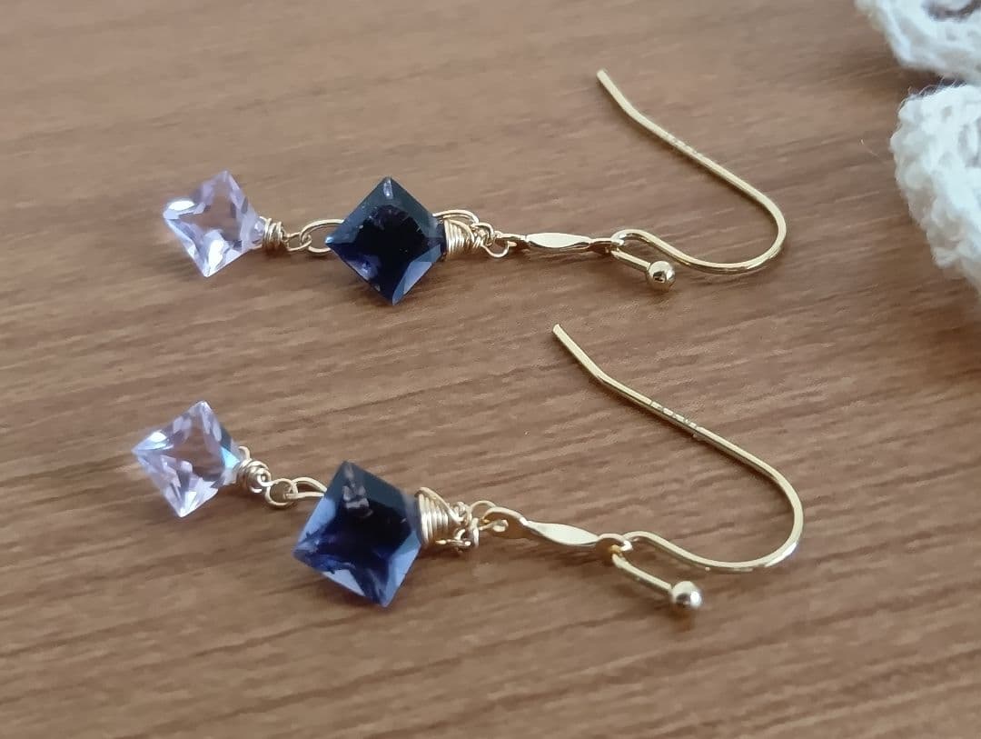 454 14kgfピンクアメジストリーフカットのチャーム