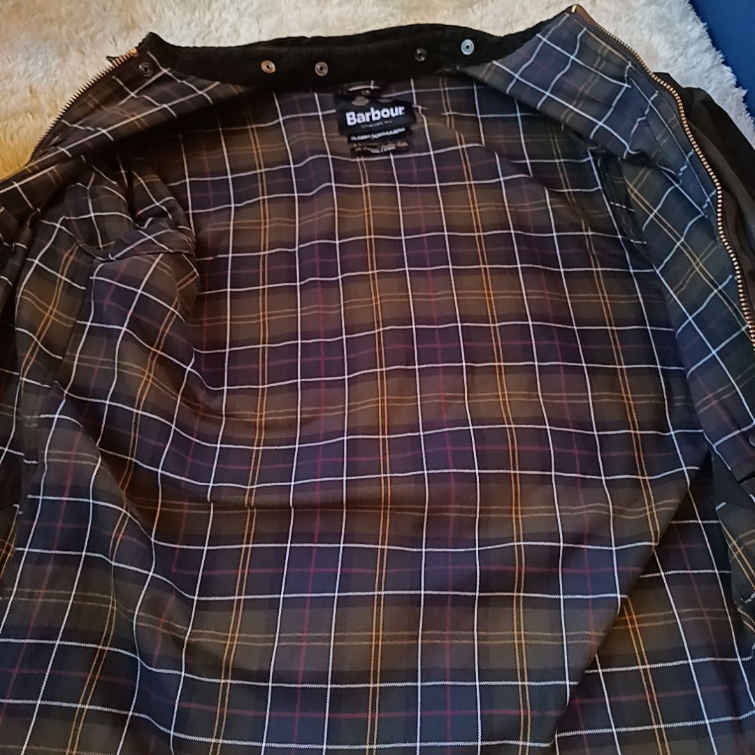 美品　現行タグ　Barbour　クラシック　ノーザンブリア　オリーブ