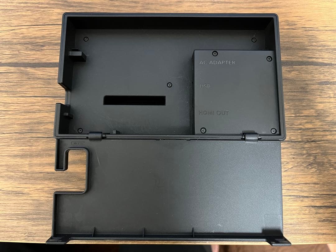 【コントローラー若干難あり】Nintendo Switch 本体【おまけ付き】