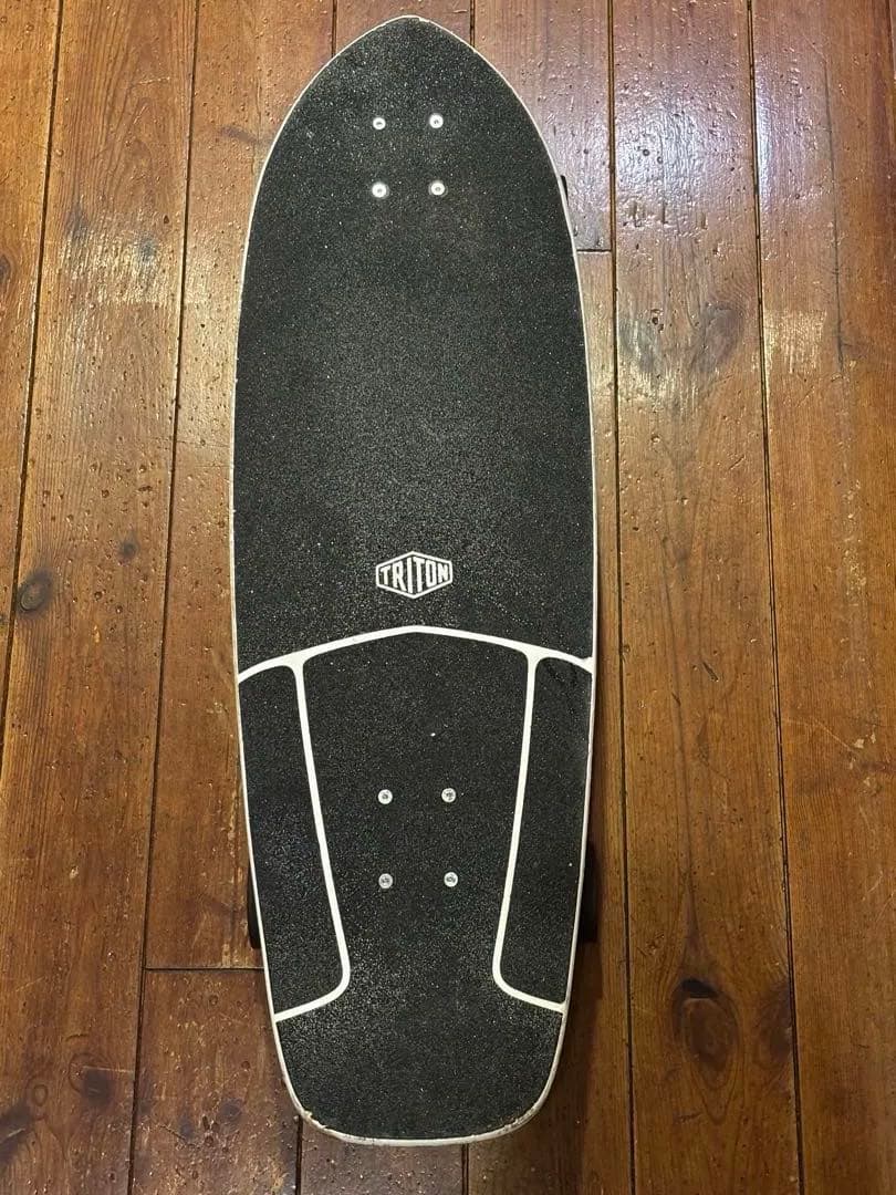 カーバー　トライトン　31インチ