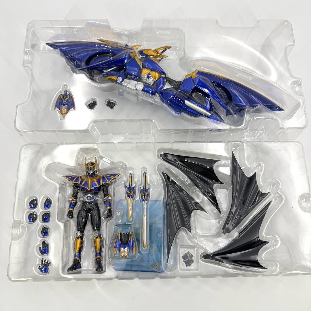 ✨未使用✨ S.H.Figuarts 仮面ライダーナイトサバイブ&ダークレイダー
