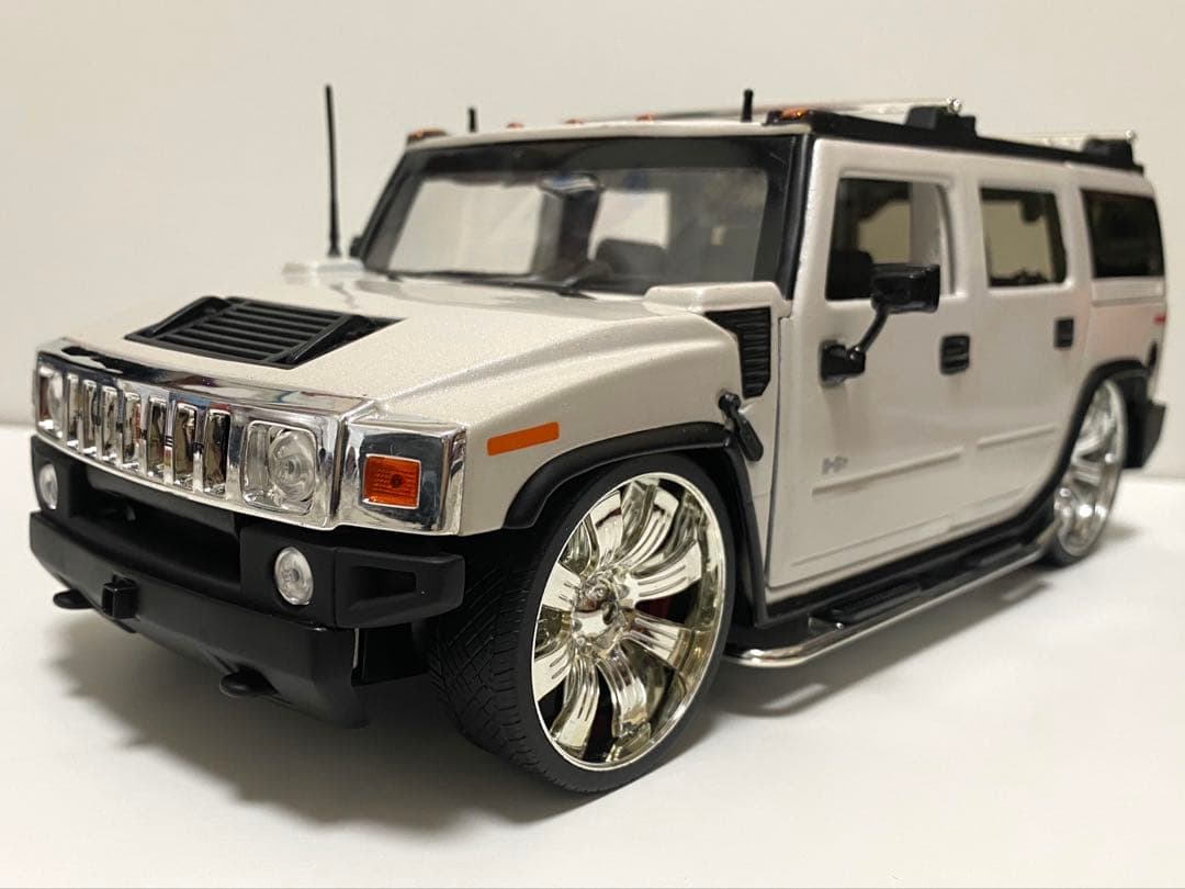 美品　1/18 アメ車　ミニカー　ハマー　H2 DUB スピナーホイール