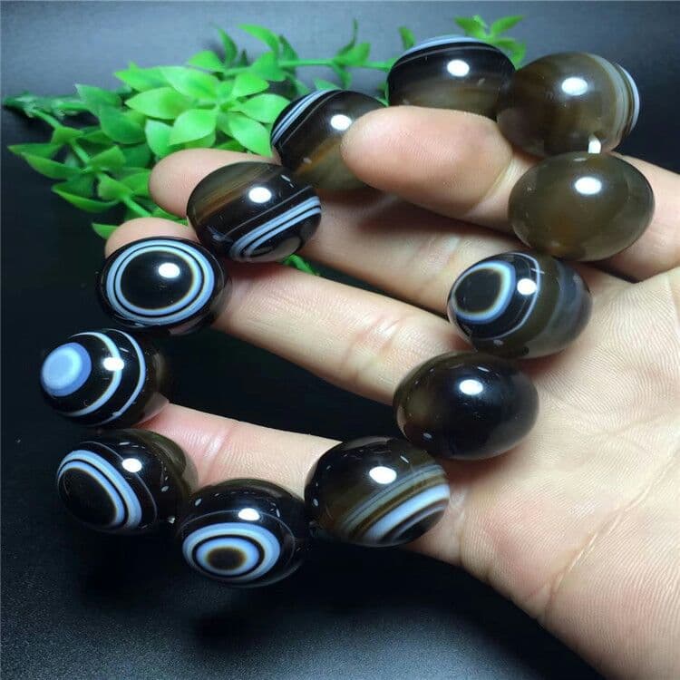 宝飾薬師瑪瑙天眼ブレスレット白と黒の糸を巻いた薬師瑪瑙天眼