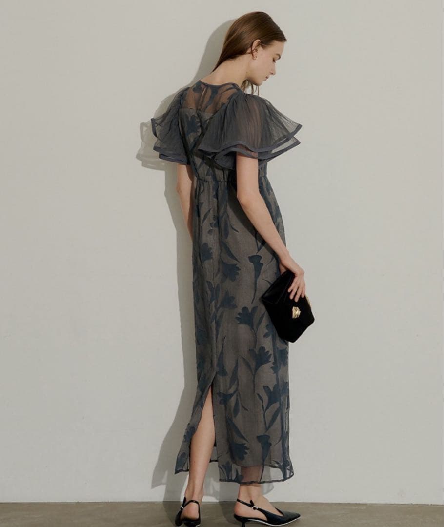 LE’RUREリルアー Circurar sleeve flower dress