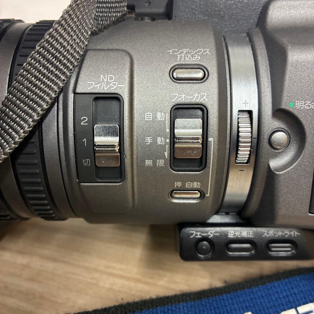 1012044 SONY HANDYCAM DCR VX2100 ビデオカメラ