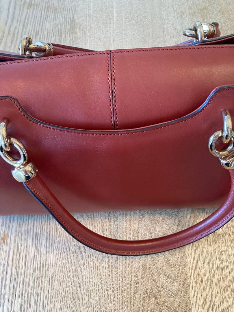 TOD'S ボルドー ハンドバッグ