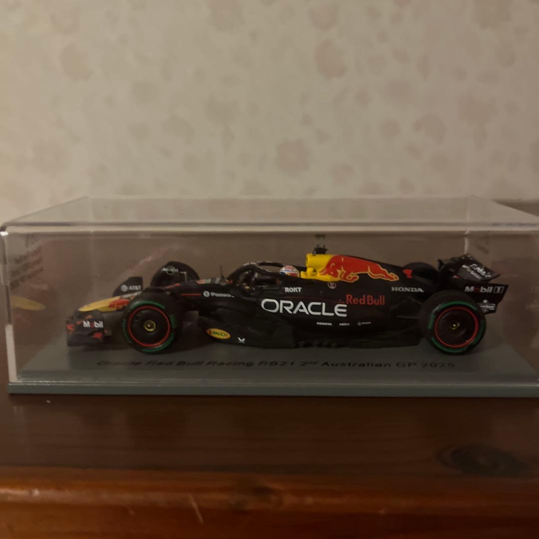 Oracle Red Bull Racing RB21 マックスフェルスタッペン