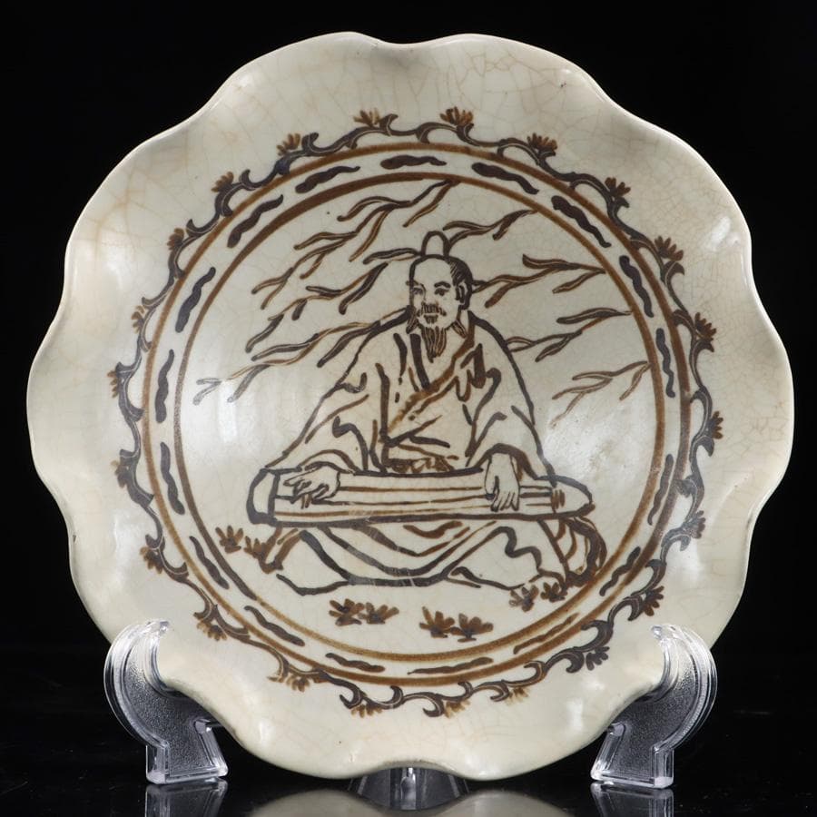 Y2396-1 中国 宋時代 人物図 波型皿 直径23㎝ 箱付き　せ