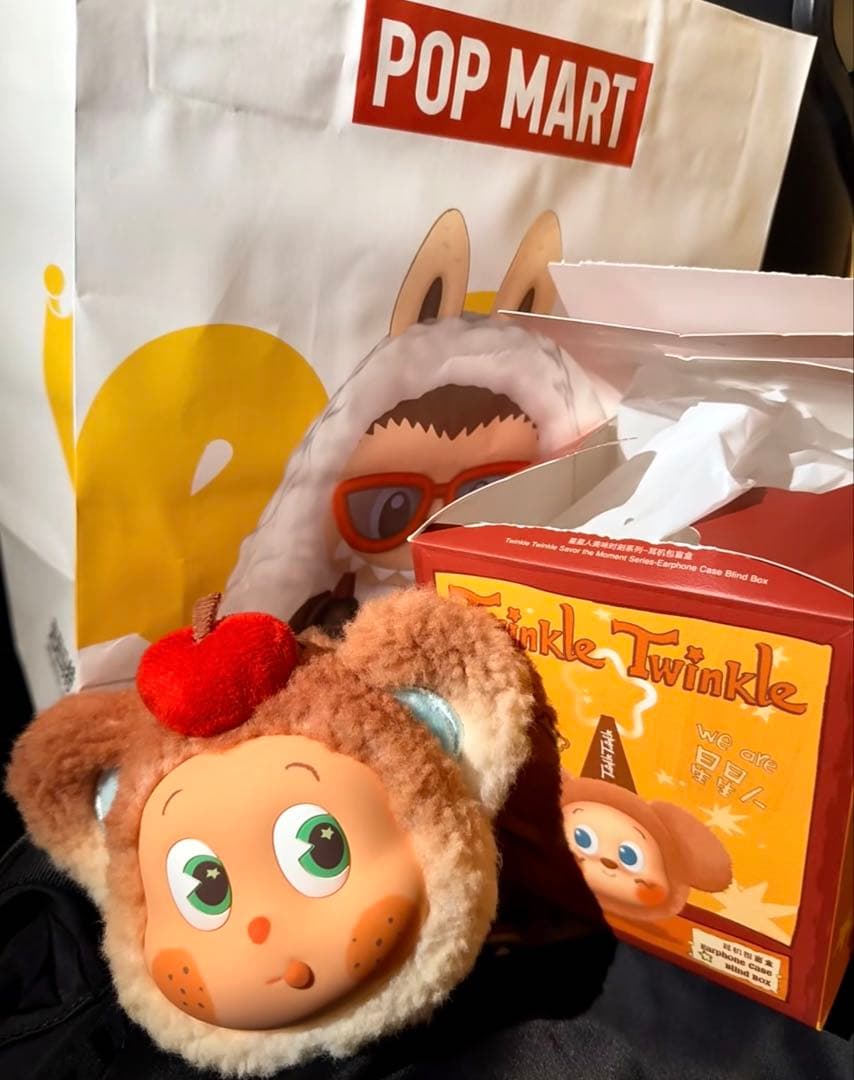 Twinkle Twinkle Savor the Moment イヤホンケース