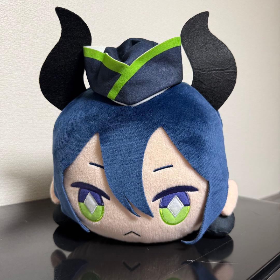 ツイステッドワンダーランド ツイステ 寝そべりぬいぐるみ マレウス