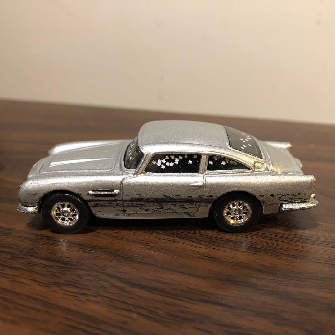 ホットウィール プレミアム　007 アストンマーティン DB5 銃痕Ver.