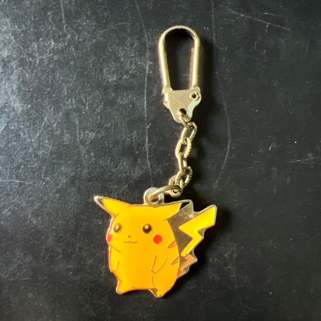 ピカチュウキーホルダー