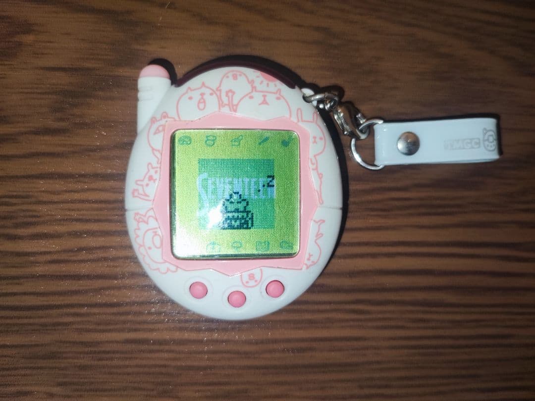 たまごっちプラス セブンティーン限定　カナヘイバージョン たまごっちプラス セブンティーン限定 カナヘイバージョン たまごっち