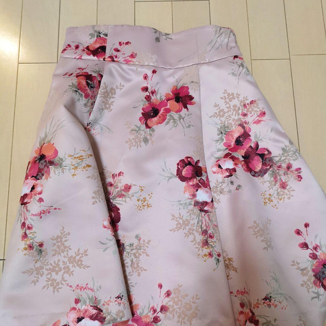 ジルバイジルスチュアート フローラル　フロート　サテン　スカート