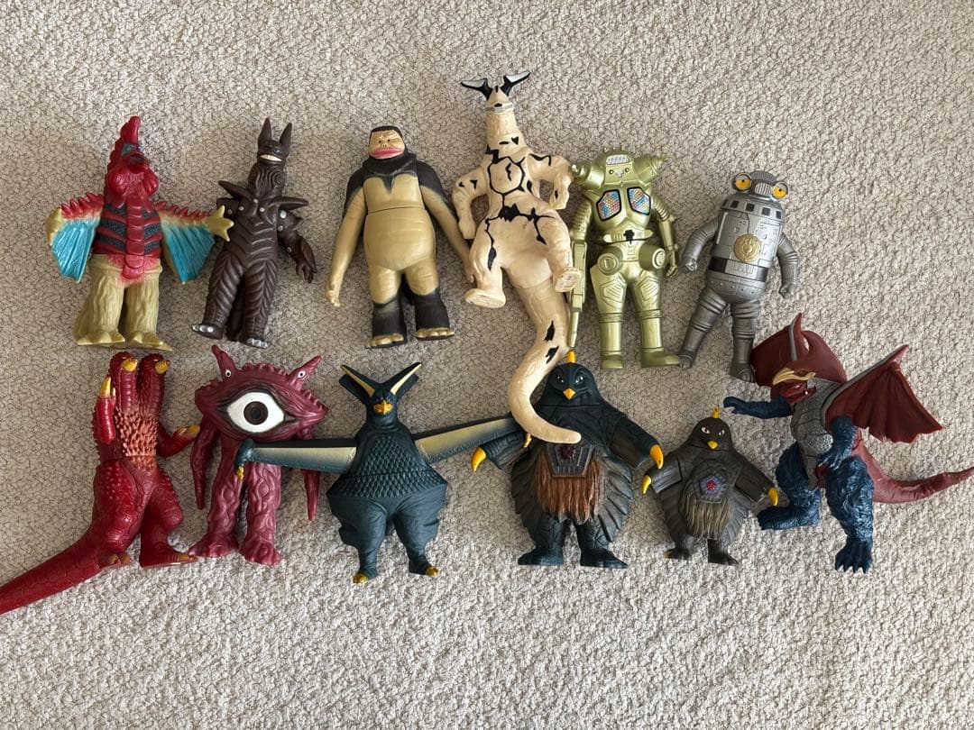 ウルトラマン 怪獣フィギュア 12体セット - メルカリ