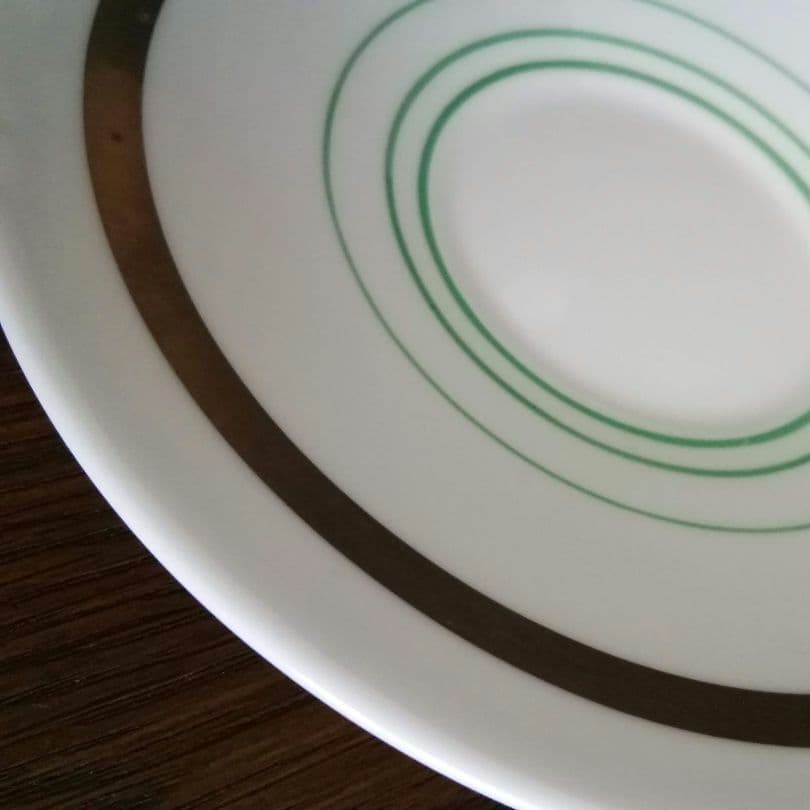 逸品 シェリー カッブ＆ソーサー アールデコ 銀彩幾何学模様