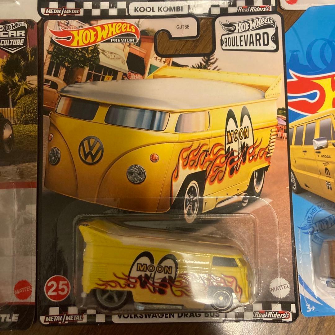 ホットウィール　ムーンアイズ