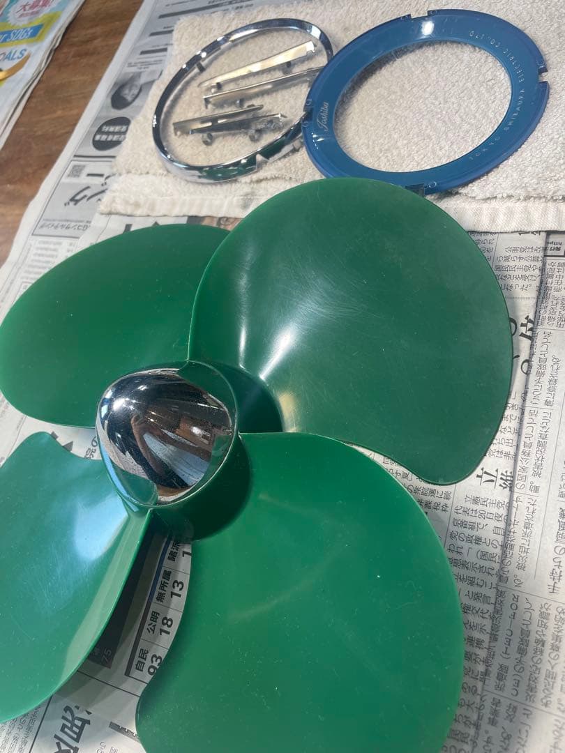 DarkGreenの涼しげな羽根 暑夏をecoに乗切る東芝扇風機　Grn2tne