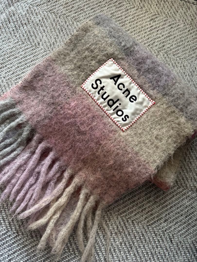 Acne Studios グラデーションマフラー - メルカリ