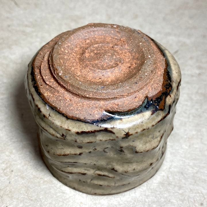黄唐津ぐい呑　唐津焼　ぐい呑　焼き物　陶器　酒器　陶芸