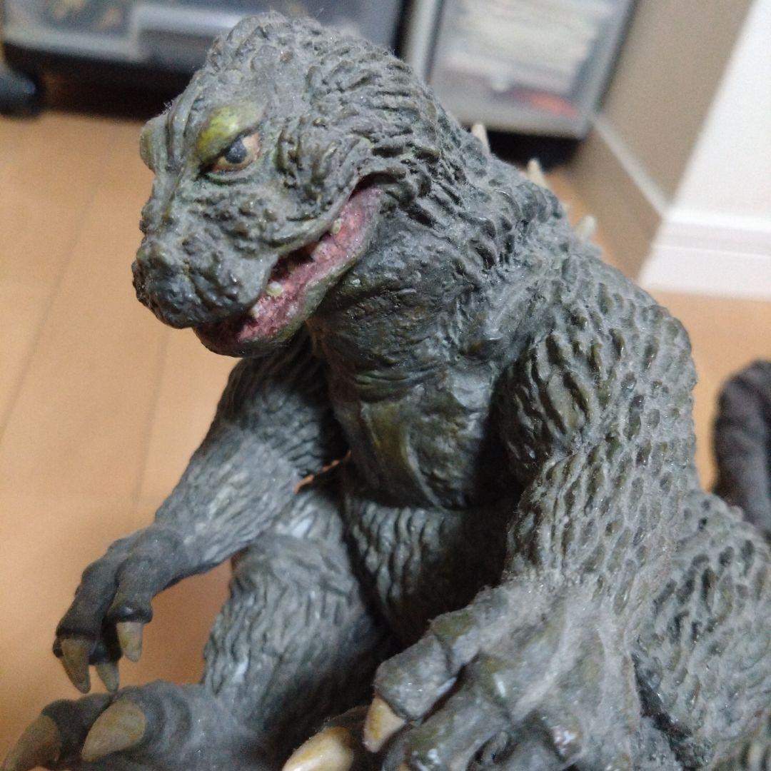 ゴジラフィギュア 約30cm スタンド付き