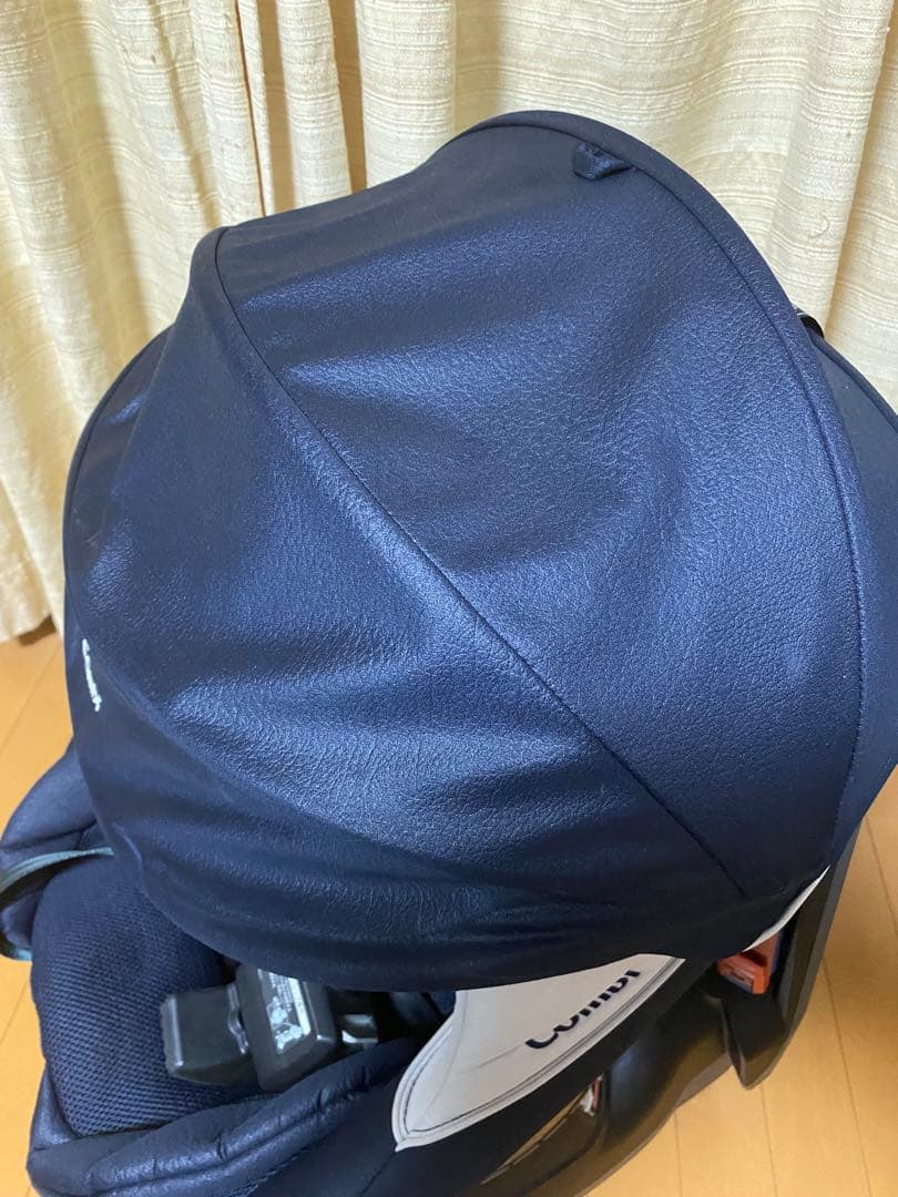 極美品　コンビ クルムーヴ シンプライト トイザらス限定 チャイルドシート