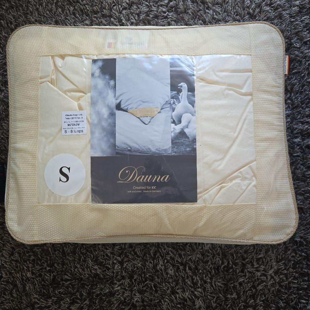 中国古美術/缸豆紅釉盤（底款：大明天啓年製）