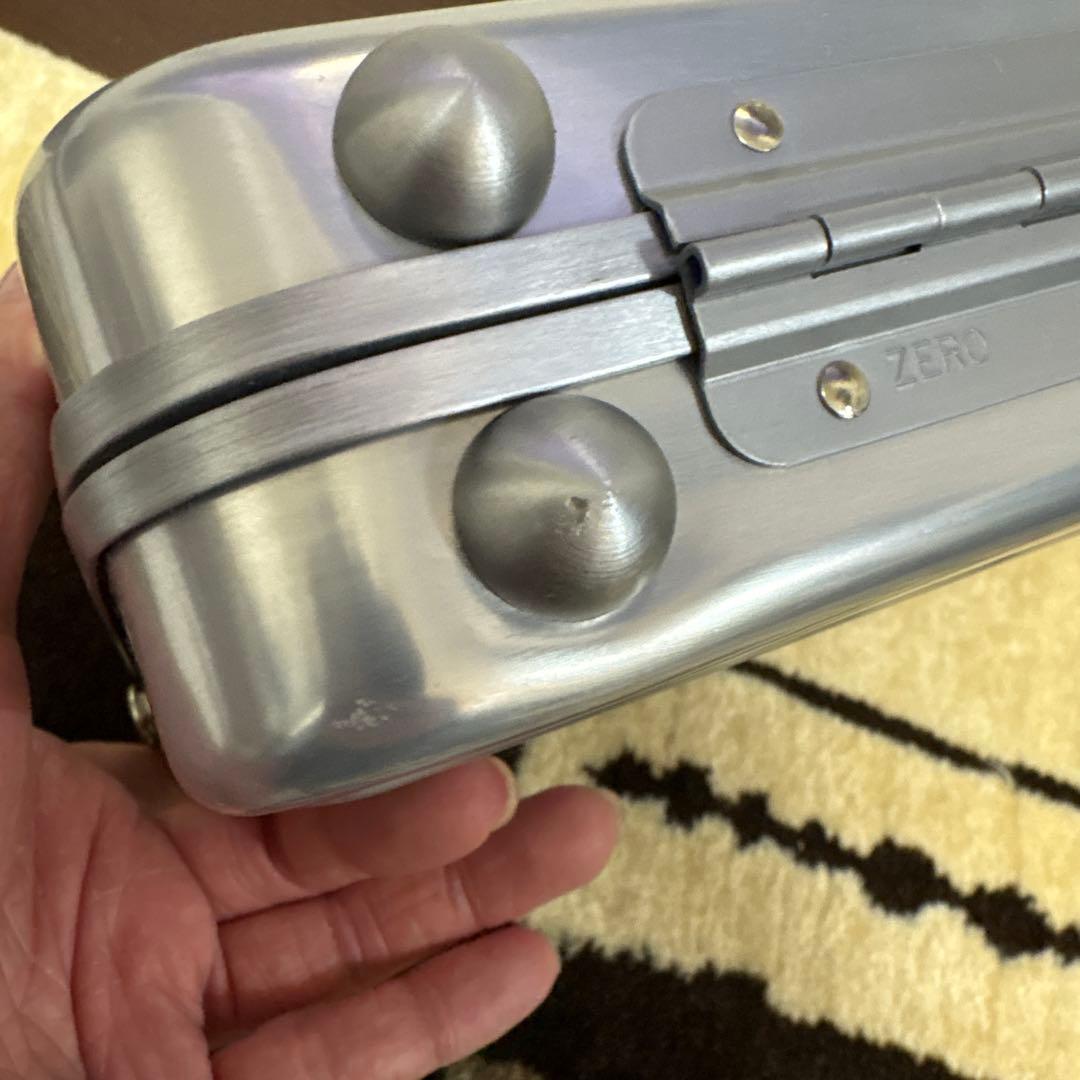 ZEROHALLIBURTON アルミニウム ビジネスバッグ 鍵付き