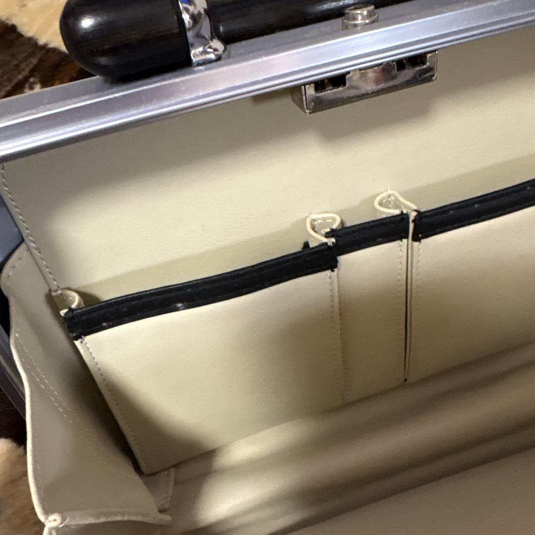 ZEROHALLIBURTON アルミニウム ビジネスバッグ 鍵付き