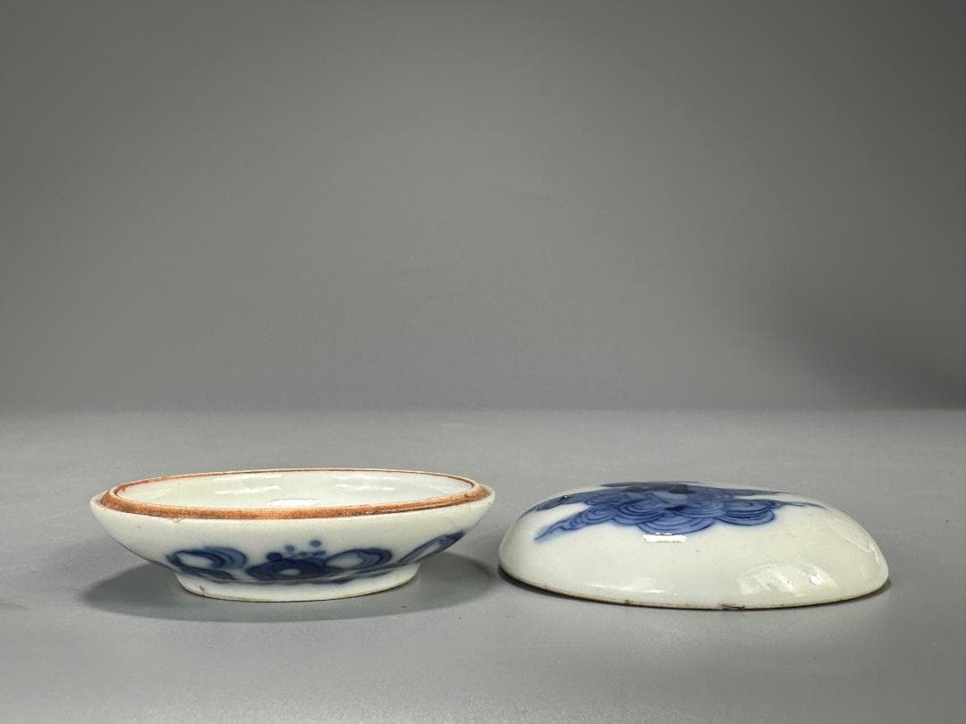 中国美術　清朝　清時代　大清康熙年製　青花人物図香合　染付　蓋物　時代　古物唐物