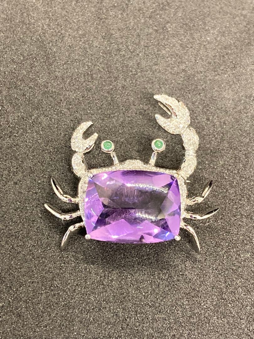 K18WG ダイヤ 蟹モチーフ ブローチ エメラルド アメジスト K18WG ダイヤ 蟹モチーフ ブローチ エメラルド アメジスト