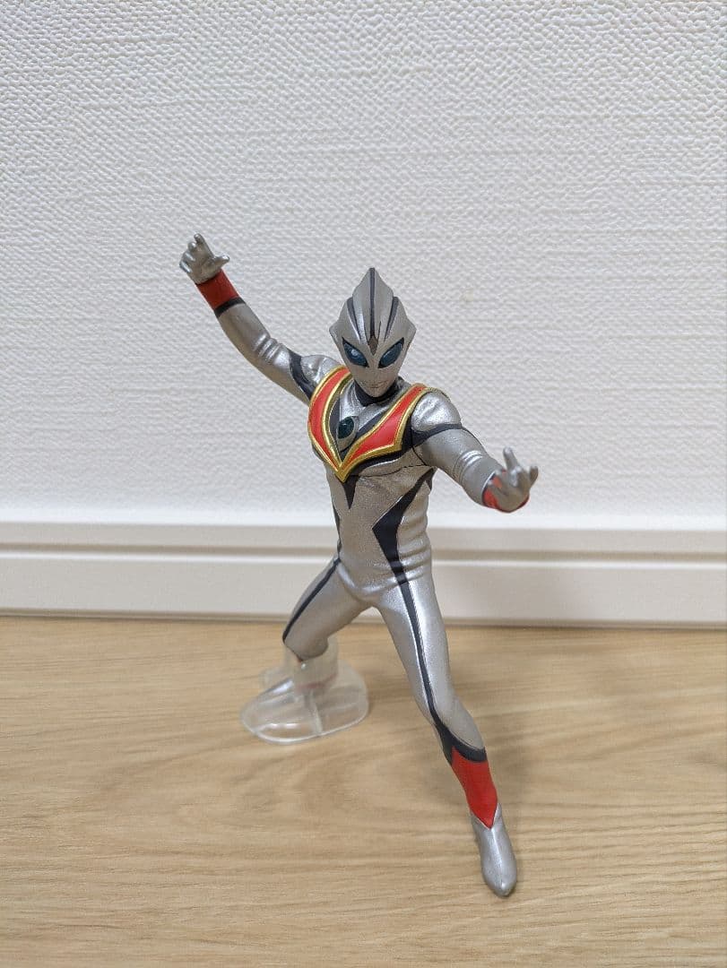 アルティメットルミナス イーヴィルティガ/キリエロイド