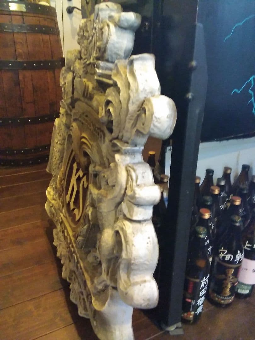 キリンビール　シーグラム　ウイスキー　大きなオブジェ