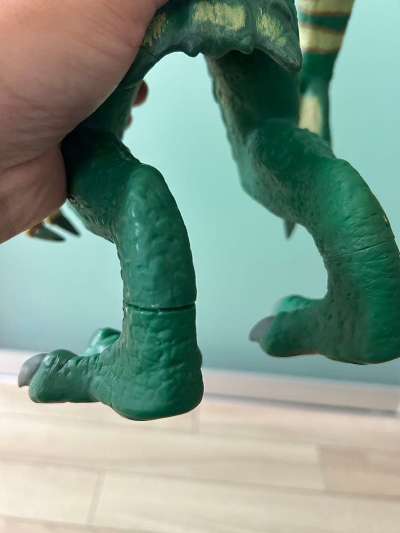 ジュンプランニング グレムリン BANDIT 19インチ ストライプフィギュア