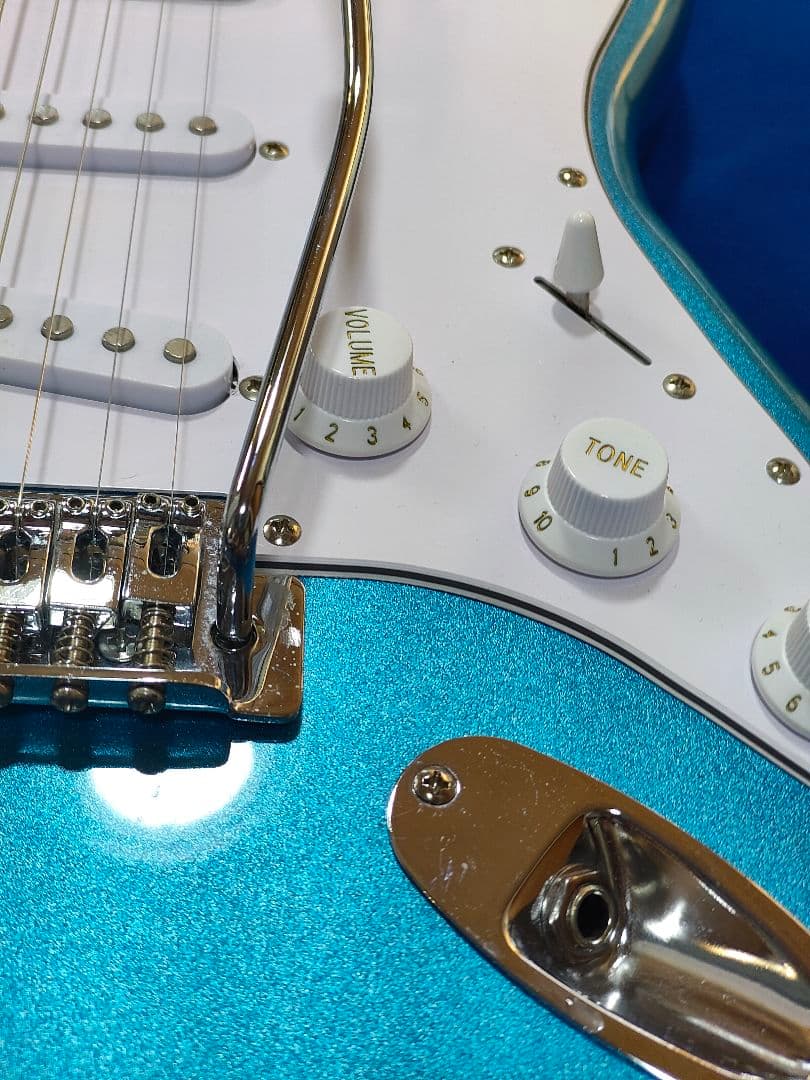 コカレジェンド 初心者用国女性の方 弾きやすい ストラトタイプ