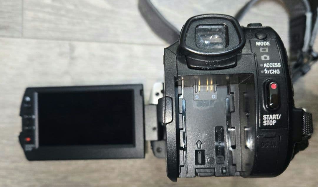 k*7様 SONY HDR-XR500V ビデオカメラ本体 付属品付き