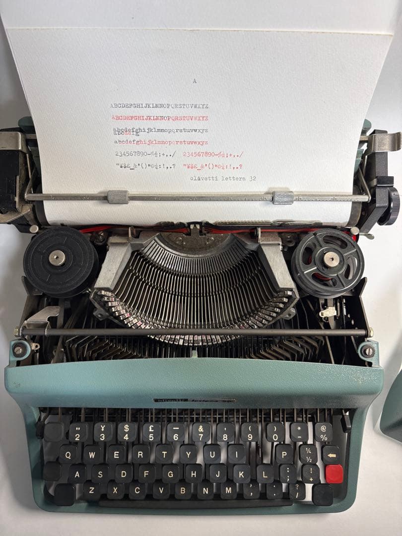 olivetti lettera 32 タイプライター - メルカリ