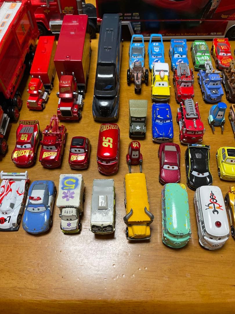 カーズ ミニカーセット マックトレーラー