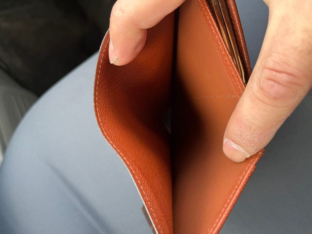 Louis Vuitton モノグラム 二つ折り財布　ルイヴィトン M61663