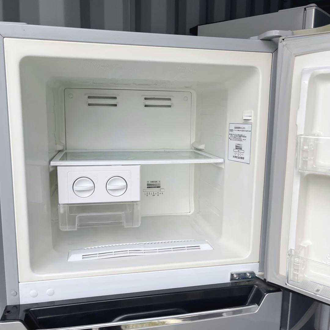 40取付無料！スタイリッシュシルバー大きめ227L 製氷ケース付き冷蔵庫！洗濯機